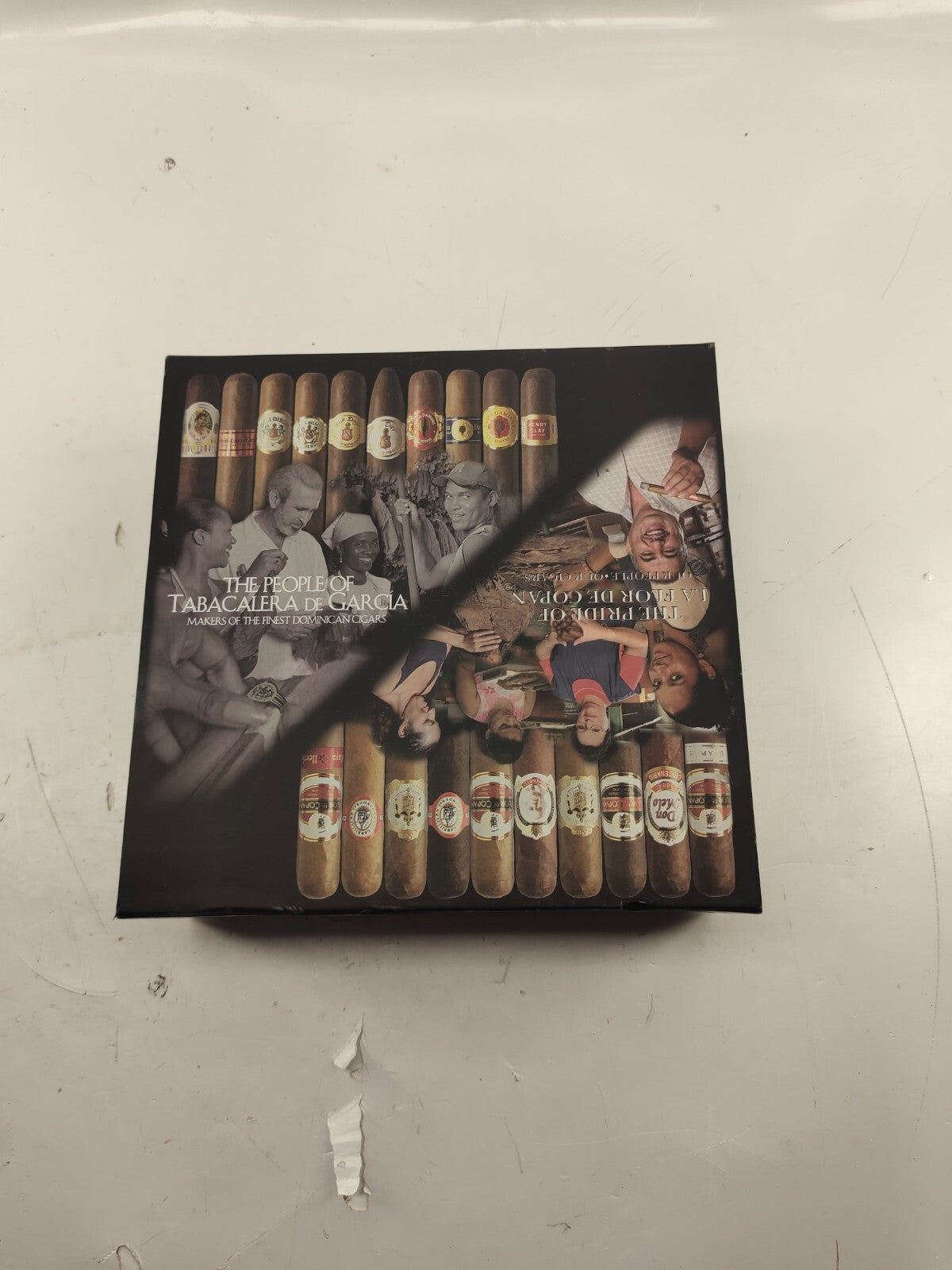 Ashtray The People of Tabacalera De Garcia manufacturer of the best cigars domi
