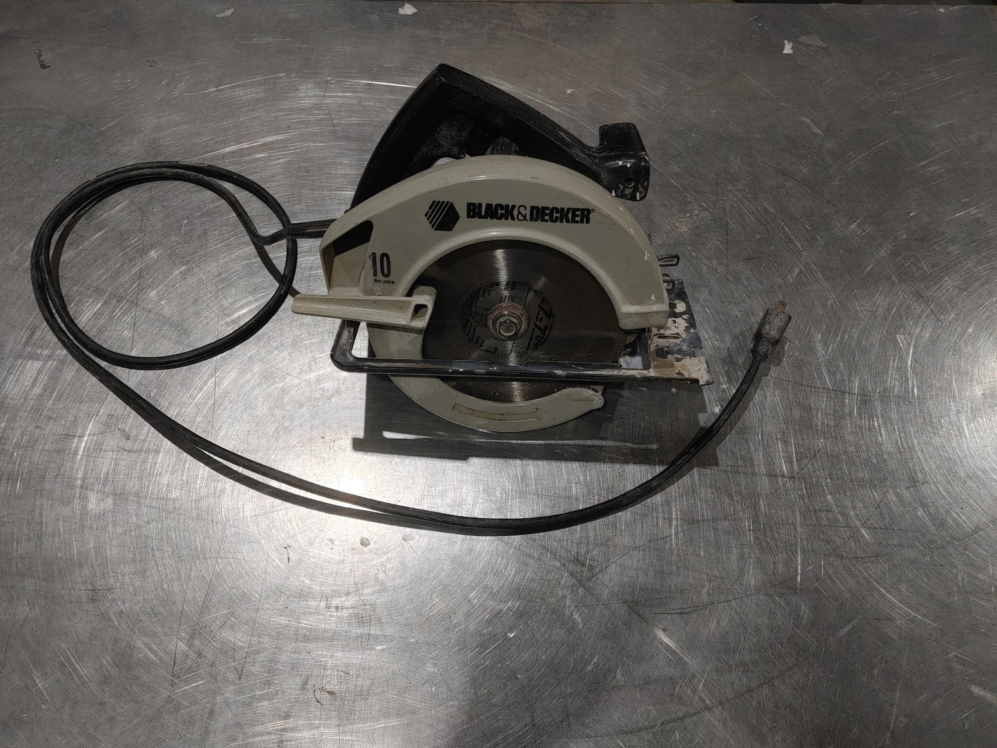 Black and Decker Circular Saw 180mm (7 1/4") 10amp Black/Grey - Fair