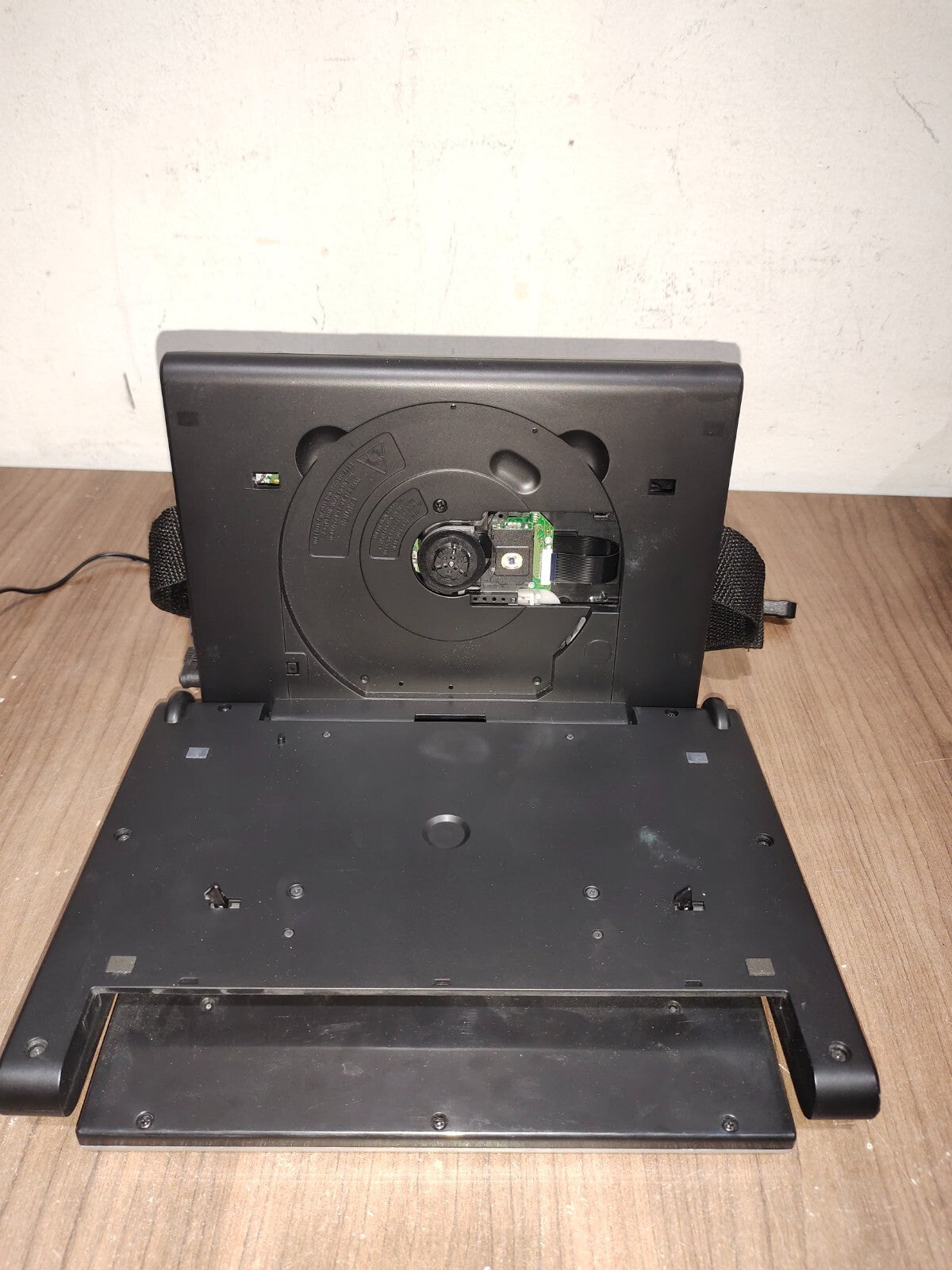 Venturer Dual Screen Portable DVD Player - PVS6281