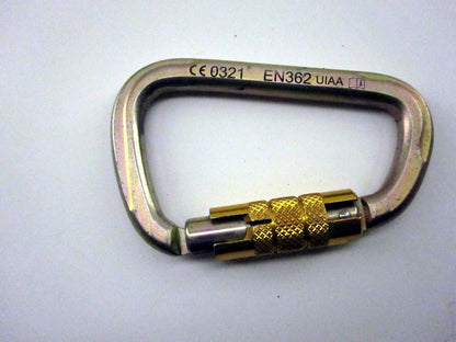 GrandWall Carabiner Twistlock - Secure Climbing Companion