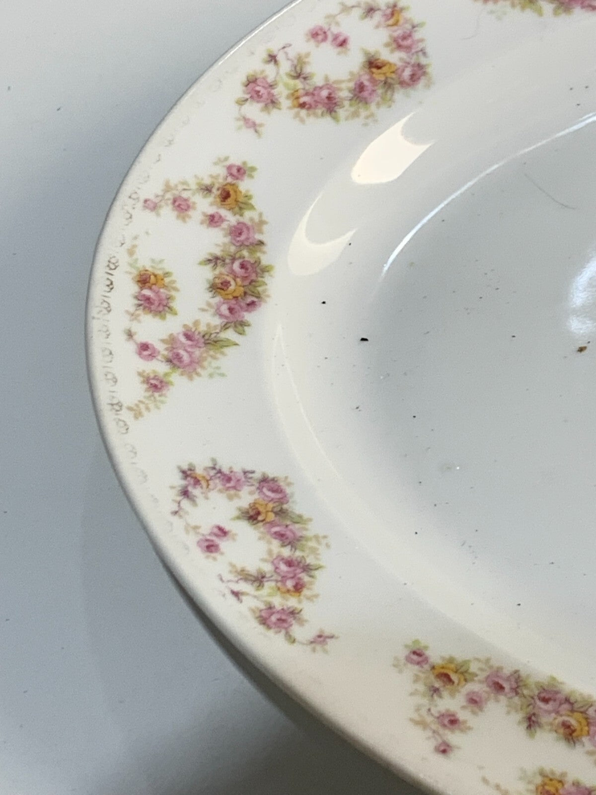 Quite vintage (1930s) Meito, Nagoya Seito Sho MEI626 Bridal Roses turkey platter