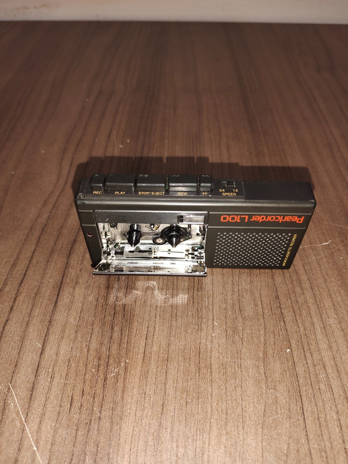 Olympus Pearlcorder L100 Microcassette Recorder