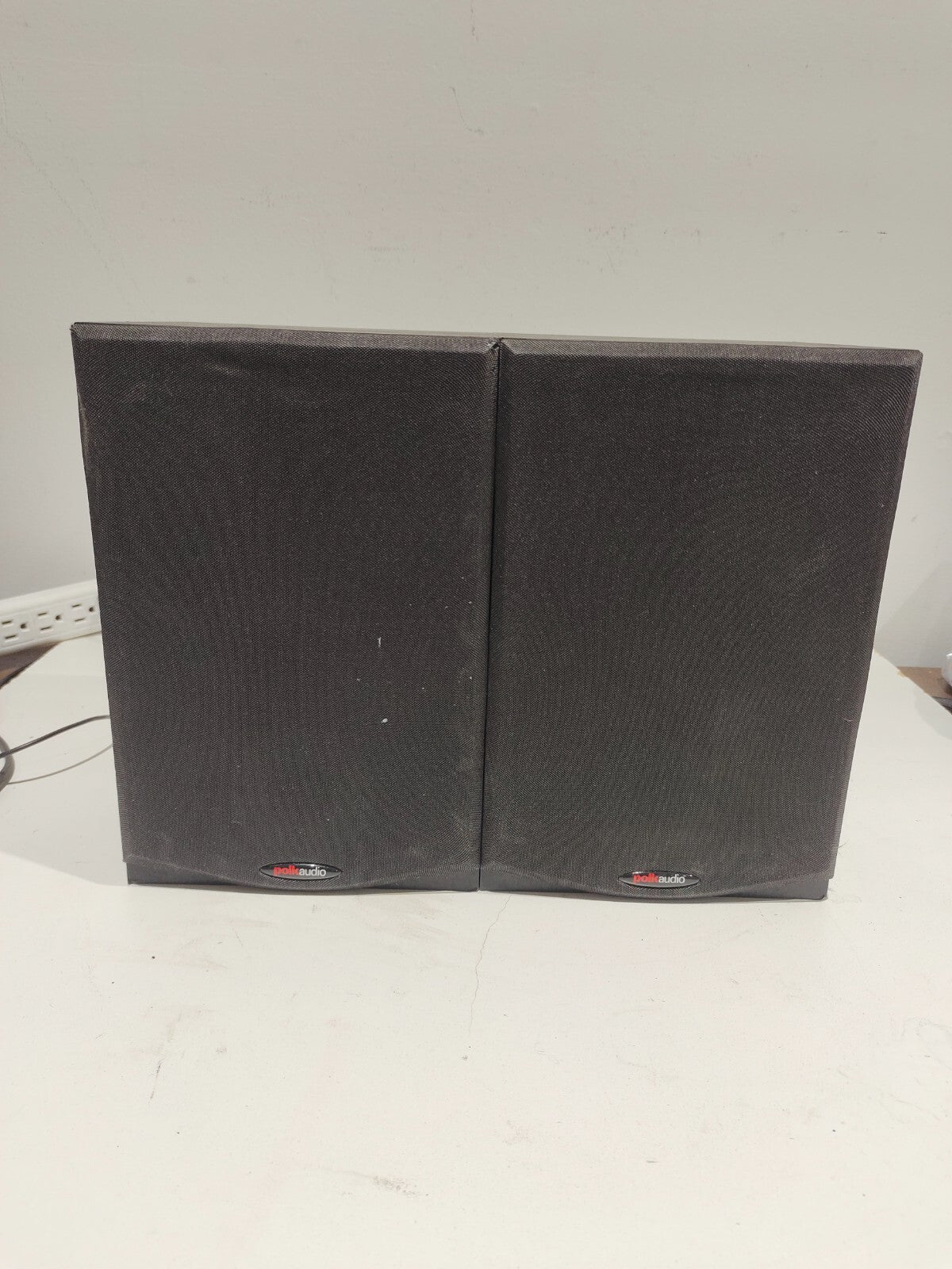 Polk Audio R150 Bookshelf Speakers - Set of 2