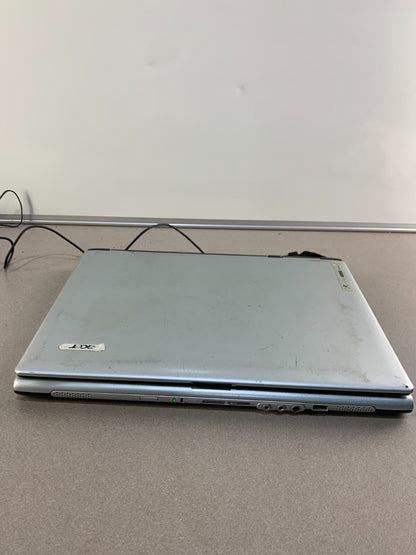 Acer Aspire 1640 Series, Intel Centrino Laptop, Windows 7, No battery