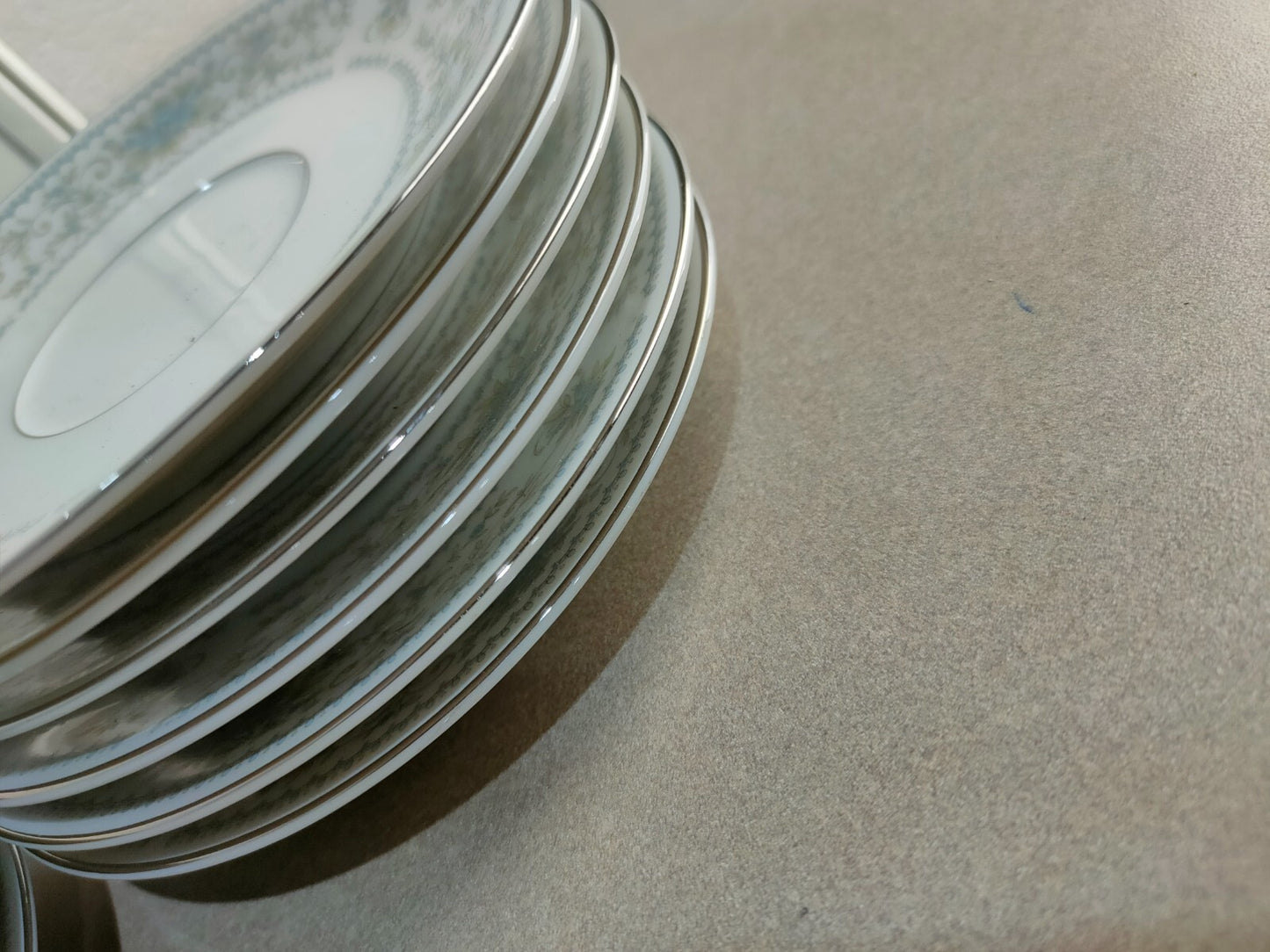 Fine china casino dinner set japan