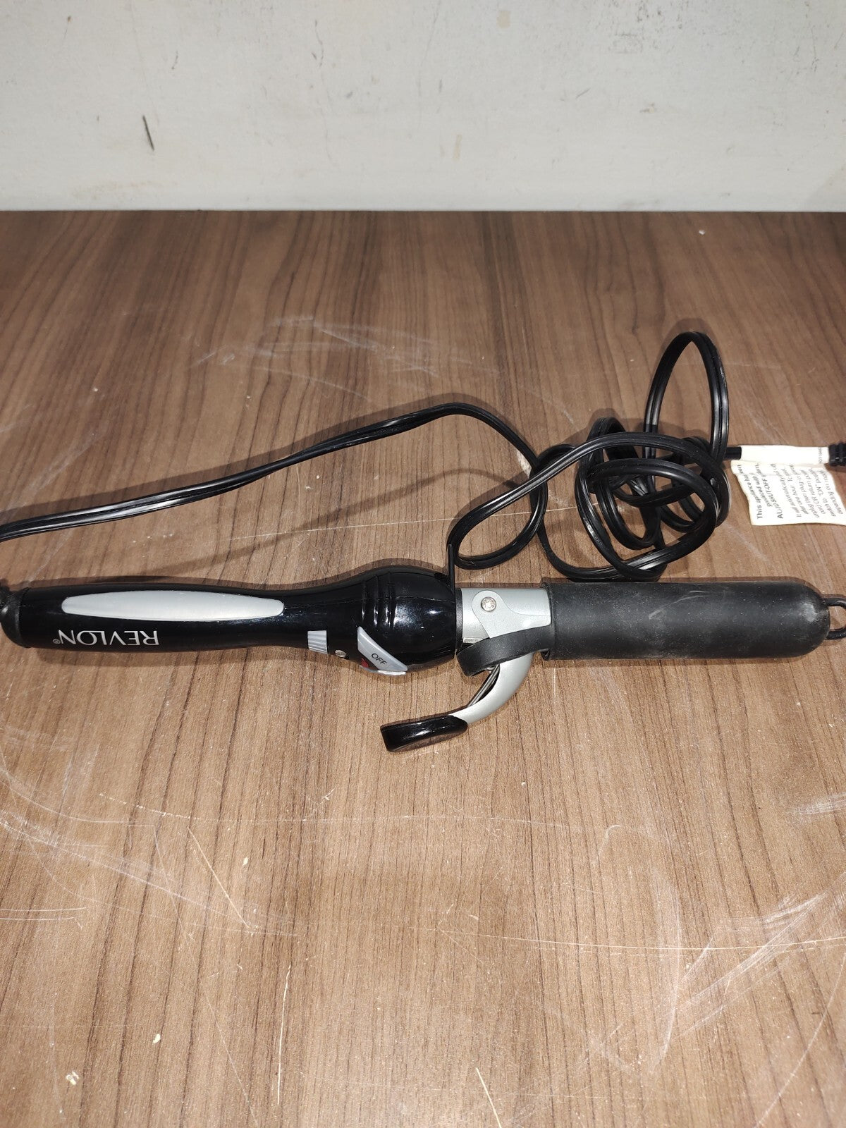 Revlon Perfect Heat Long Lasting Medium Curls Ceramic Curling Iron - RV051F