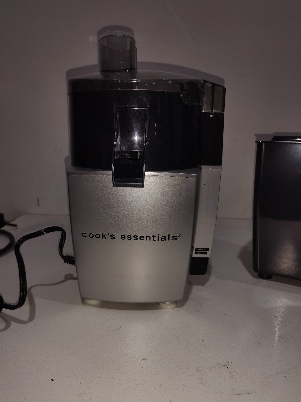 Cook's Essentials Electronic Juicer