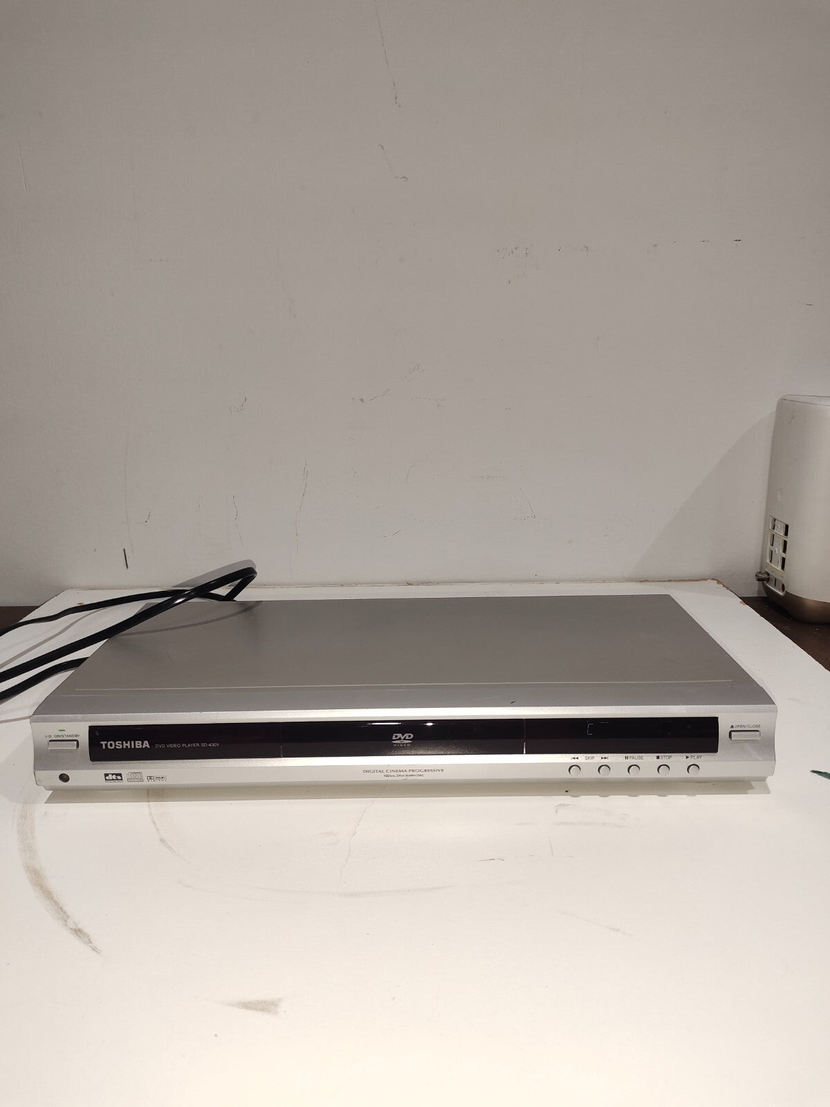 Toshiba SD-430VSC Digital Cinema Progressive DVD Video Player