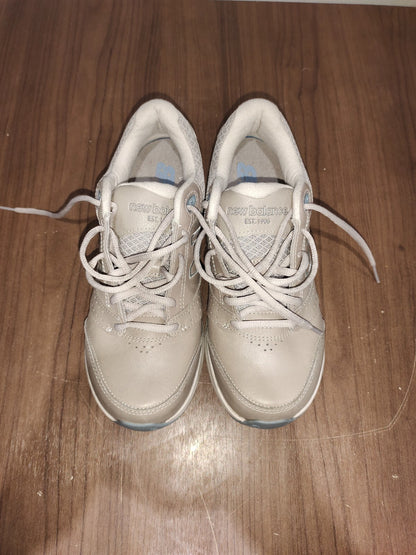 New Balance Womens 928 White Beige Walking Sneakers Shoes - Size US - 8