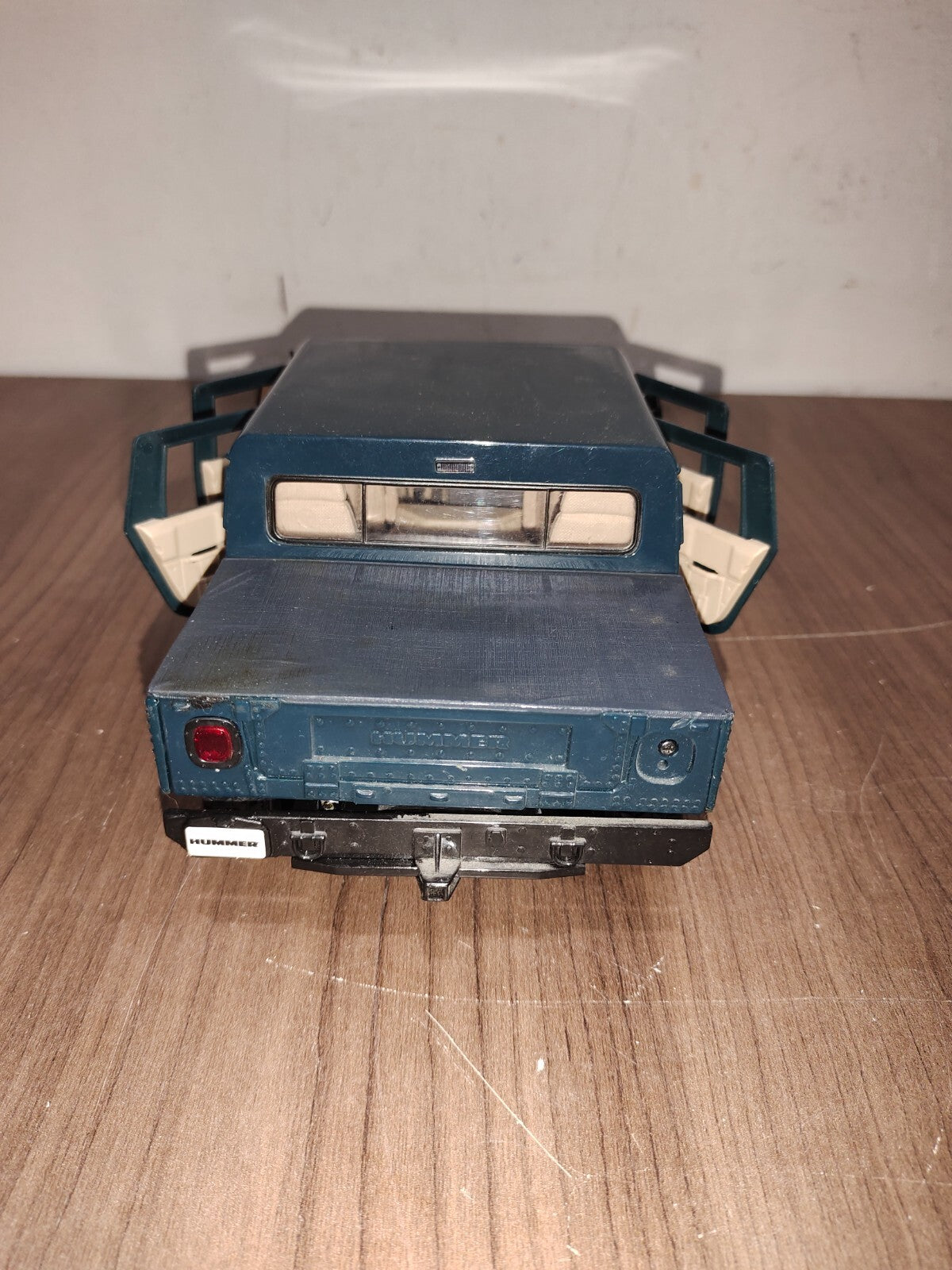Maisto 1/18 Premium Edition Hummer Blue Hardtop Model Car