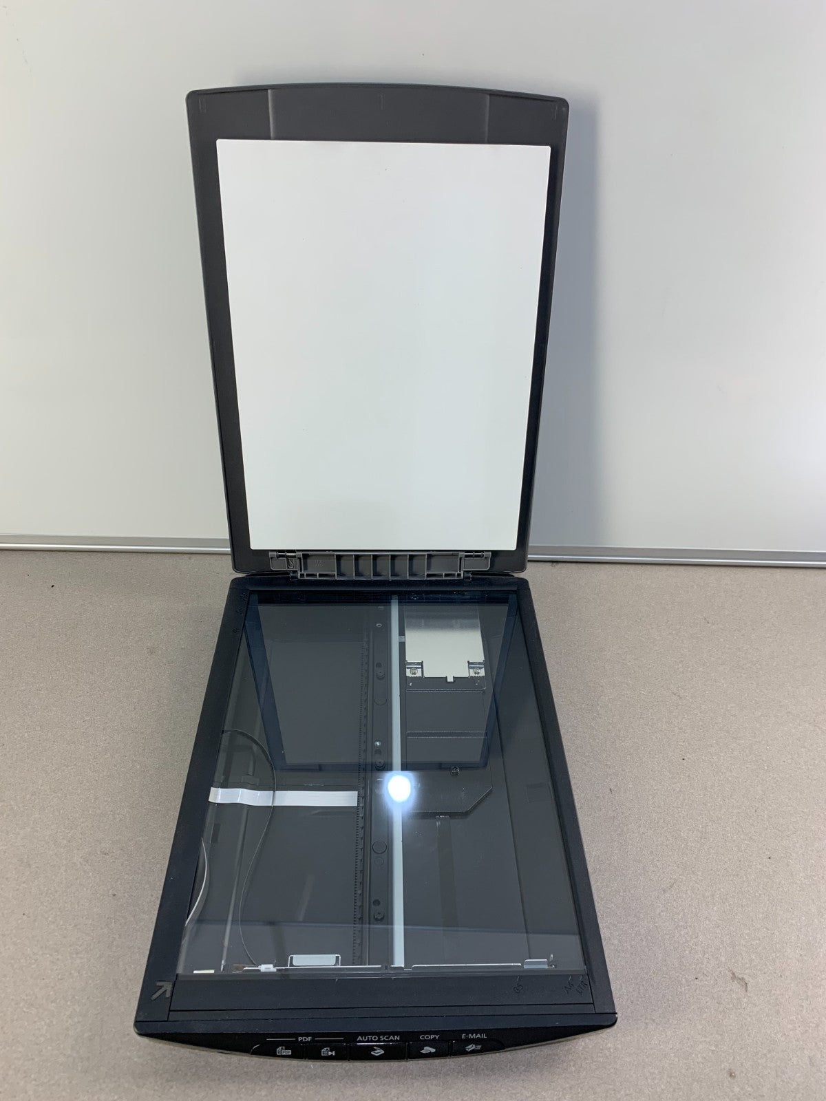 Canon CanoScan LiDE 210 Color Flatbed Scanner