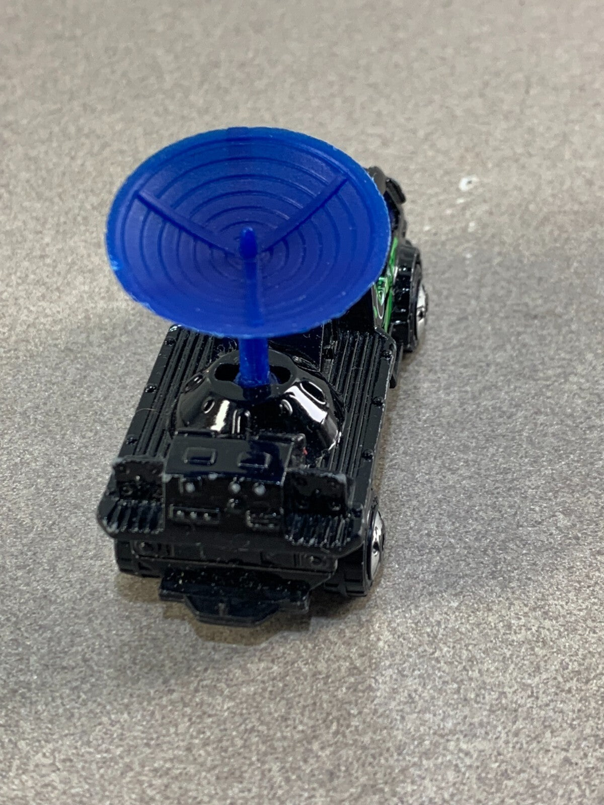 2000 Matchbox Hero City Airport Weather Alarm Blue Radar Dish Black Truck