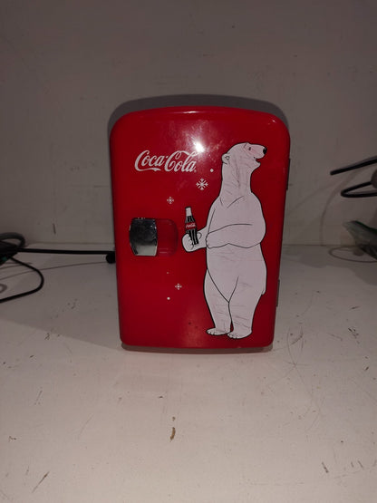 Coca Cola Coke Mini Fridge Koolatron KWC-4 Hot Cold Counter Can Polar Bear