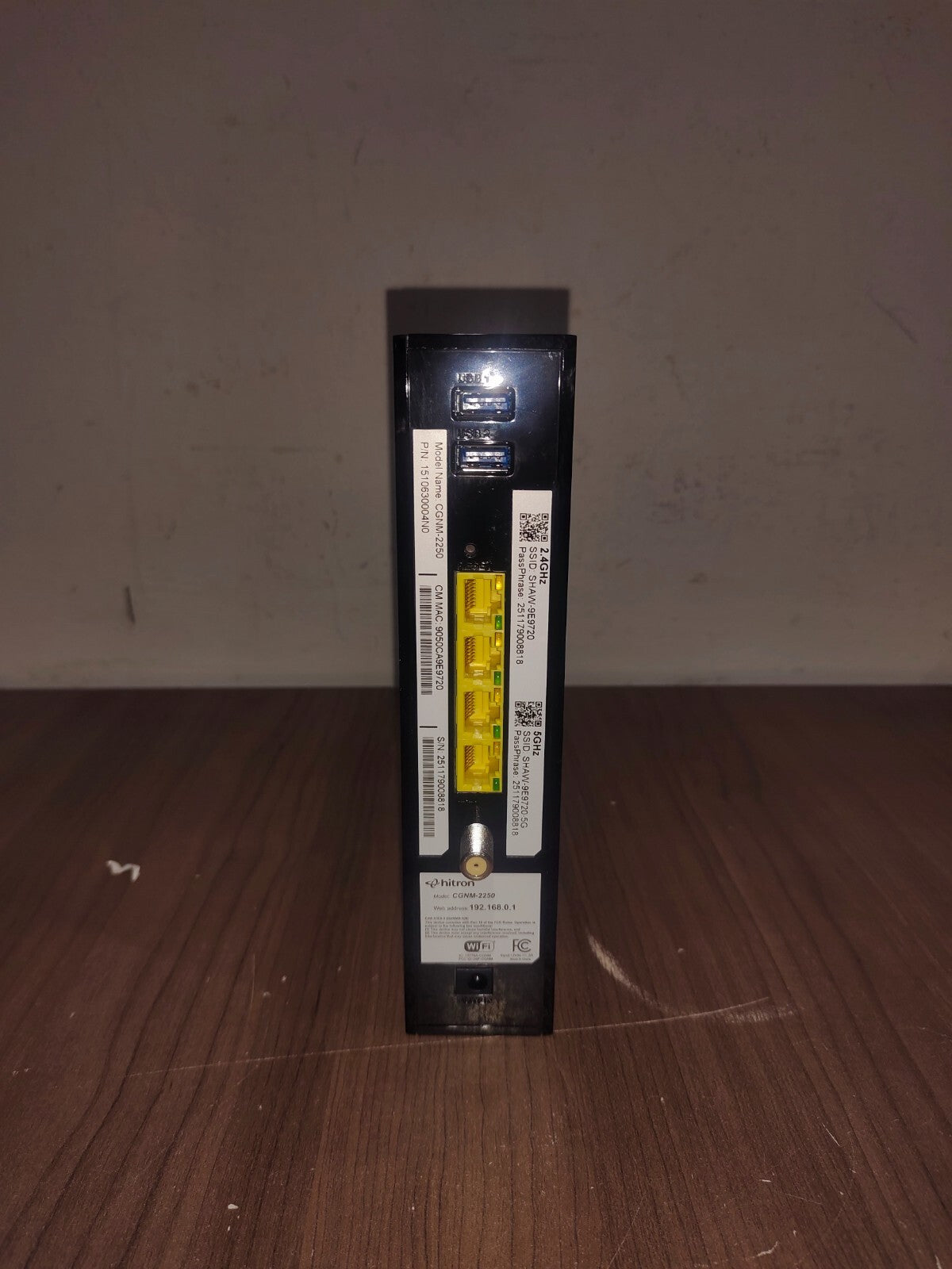 Hitron WiFi Gateway Cable Modem Router Dual Band Black CGNM-2250 - 1