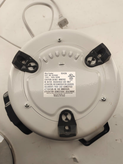 BLACK+DECKER 3-Cup Electric Rice Cooker with Keep-Warm Function, White