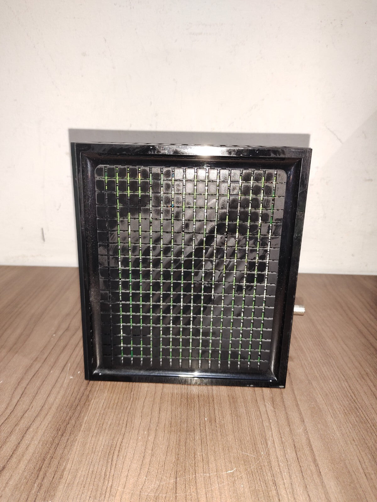 Modem câble WiFi Hitron CGNM-2250 DOCSIS 3.0 double bande 2,4 GHz 5 GHz