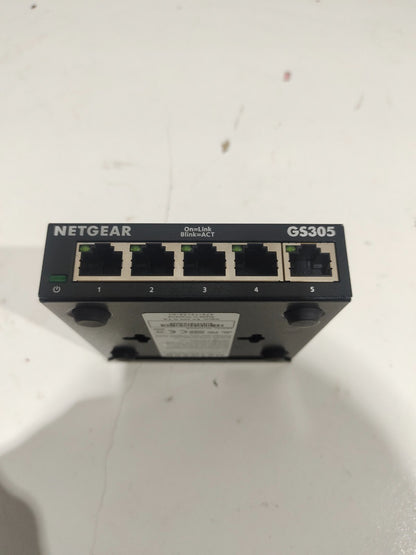 NETGEAR 5-Port Gigabit Ethernet Unmanaged Switch (GS305)