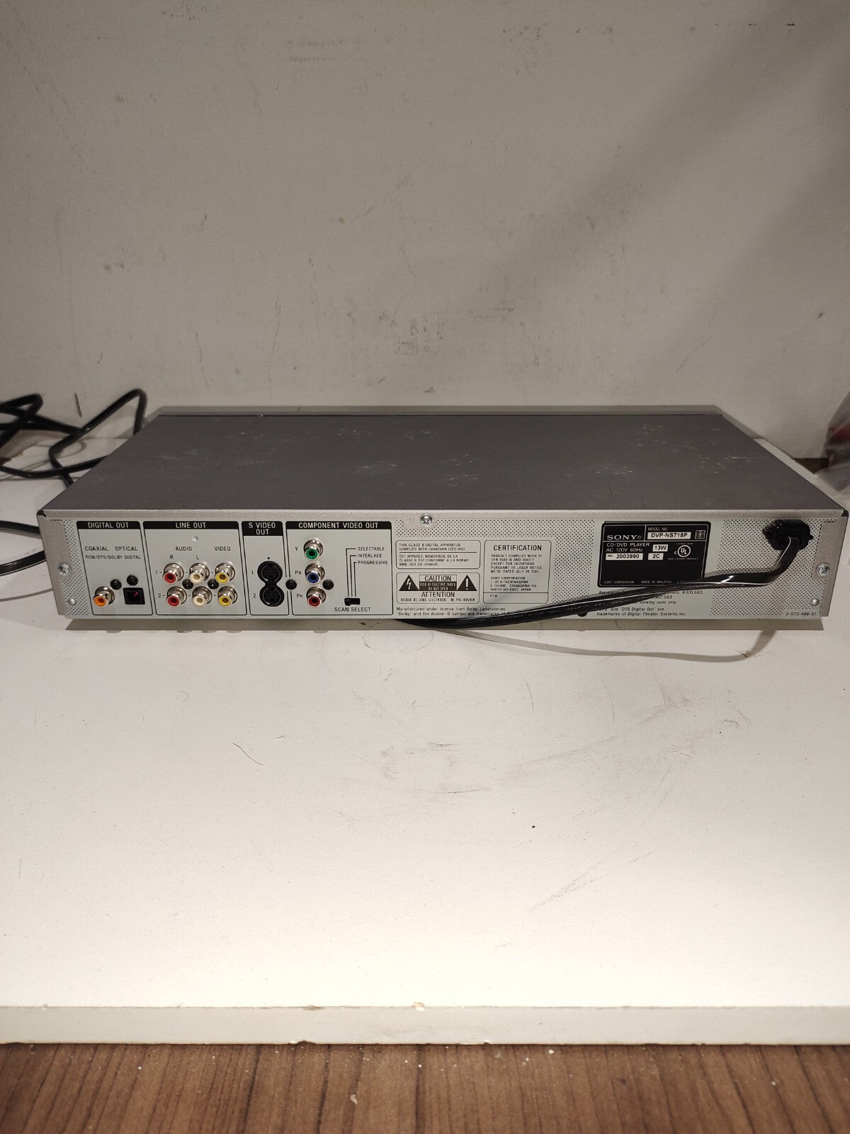Sony DVP-NS715P Dolby Digital CD/DVD Player