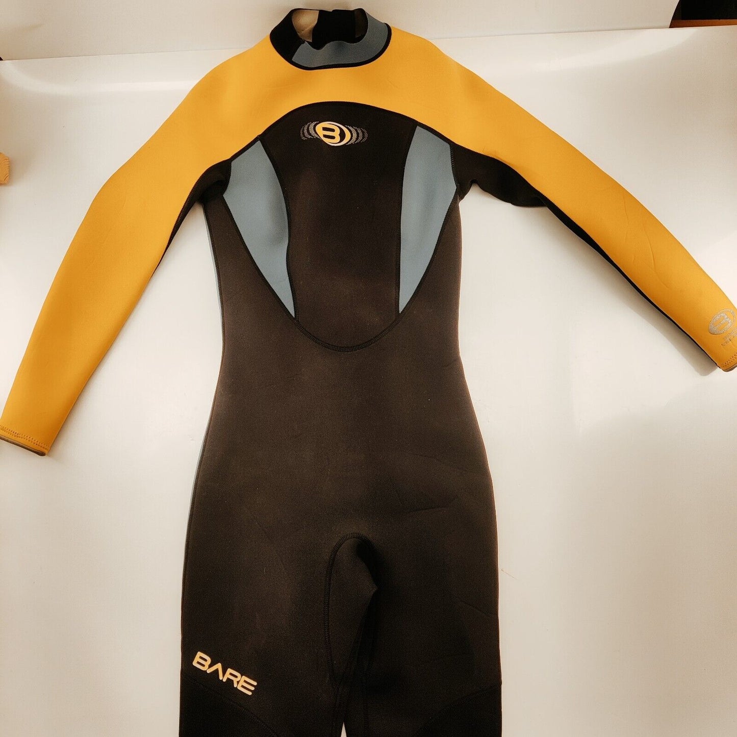 Women's Bare Progressive Stretch 3/2mm Velocity Pre-Owned Wet Suit