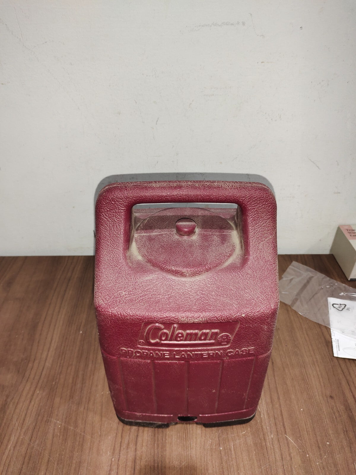 COLEMAN Double Mantle Propane Lantern w/ Red Hard Plastic Case