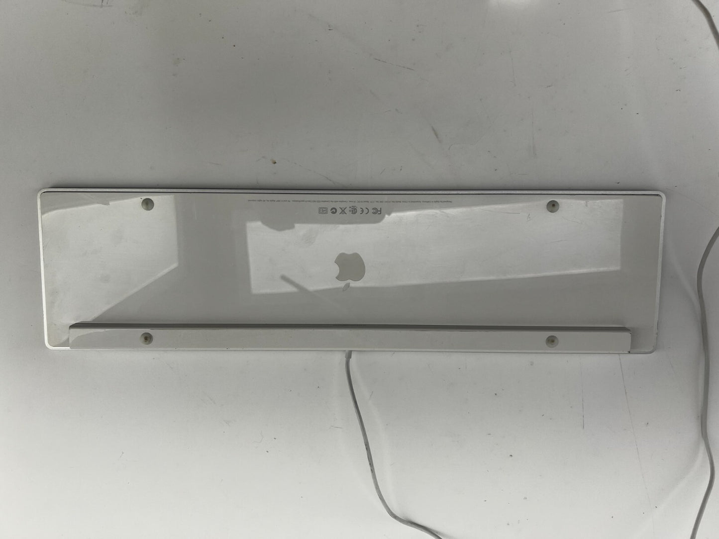 Apple A1243 - Wired Mac QWERTY - USB Keyboard - FOR PARTS OR REPAIR