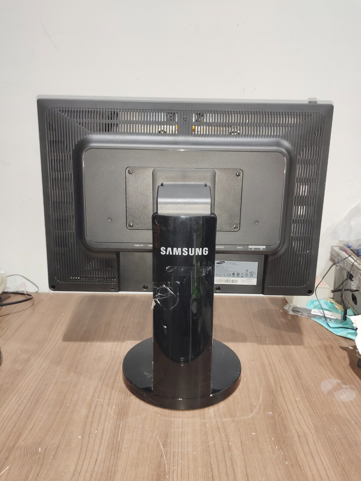 Samsung 2493HM SynchMaster Monitor - 22"