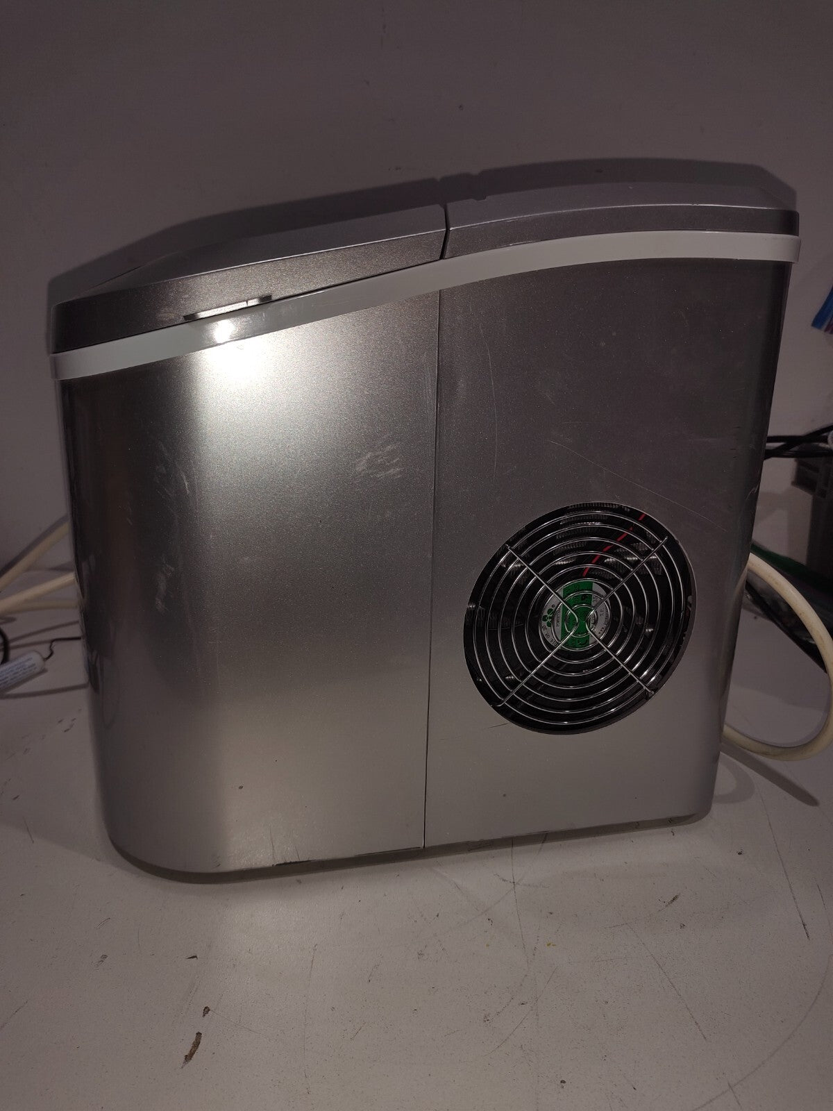 RCA RIC102 Compact Ice Maker