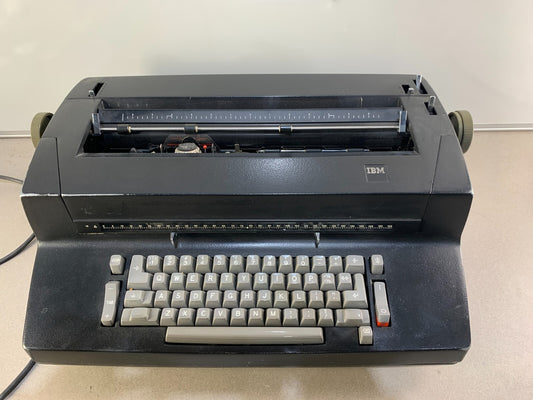 Vintage IBM Correcting Selectric II 2 Electric Typewriter