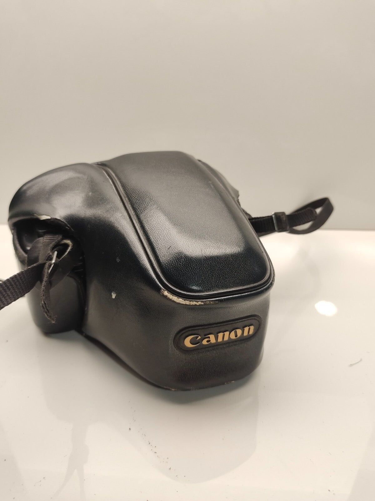 Canon T-70 Film Camera with 35-70mm f/3.5-4.5 FD Lens