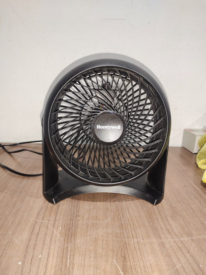 Honeywell TURBOFORCE POWER Air Circulator Table Fan Energetic HT900CV3