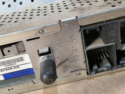 1999-2004 Ford F-150 F150 Radio Receiver AM-FM-CD player YL3F-18C869-AB