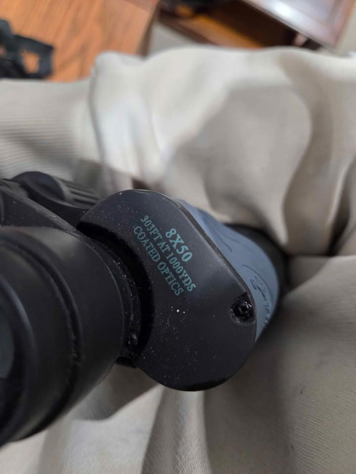 Vivitar 8x50 Binoculars with Case