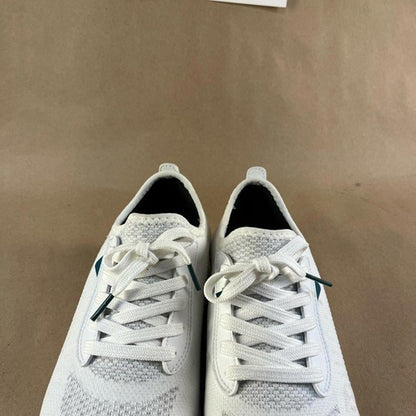 Vessi Weekend Sneakers (Women’s Size US 7)