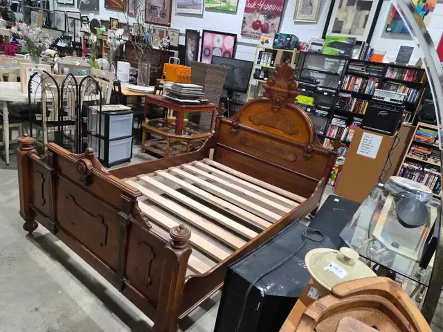 Antique Wooden Full Bed Frame & Mattress
