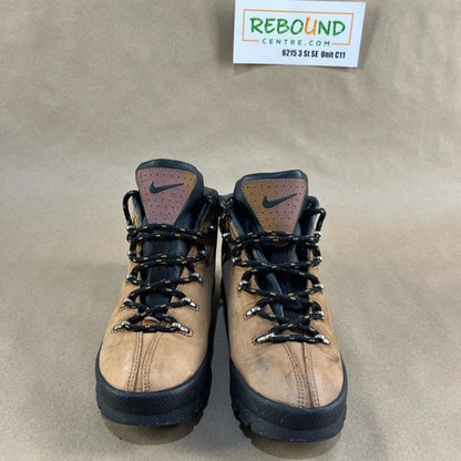 Vintage Nike ACG Gimli Shoes (Size 5.5Y)