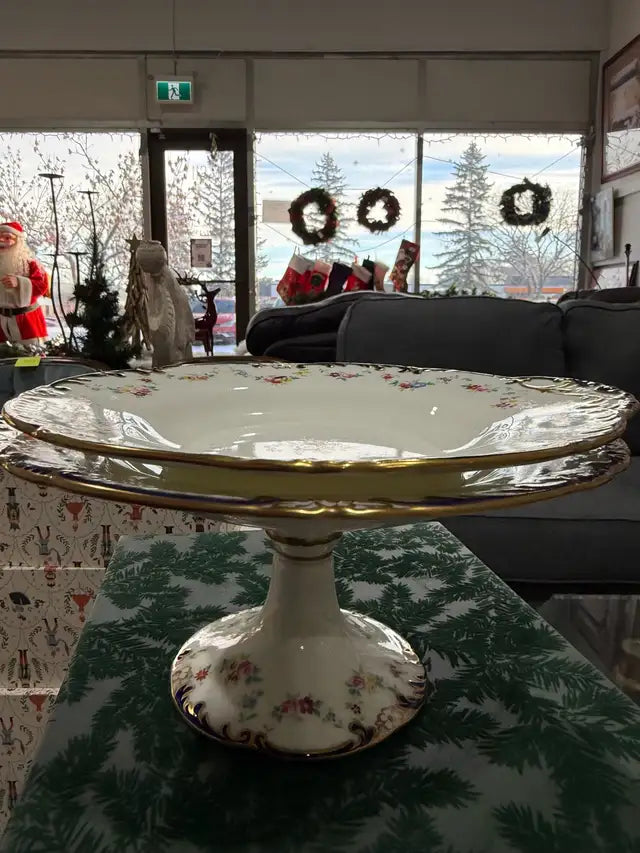 Cake Stand With Plates