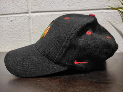 Vintage Nike New Era 9Forty Chicago Blackhawks Hockey NHL Hat Adjustable