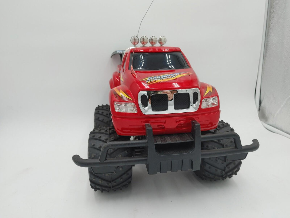 RadioShack RamRod RC vintage, en bon état — pick-up rouge, non testé