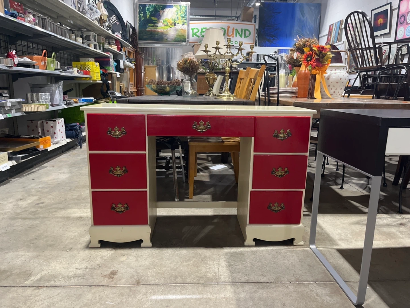 Red & Cream Vintage Desk
