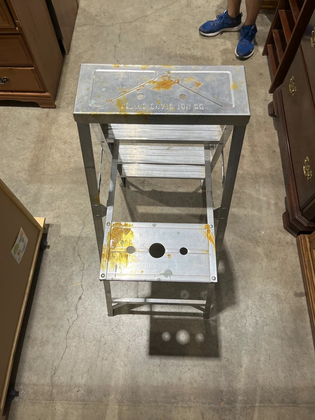 Aluminum Step Ladder - 4 Steps