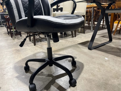 Black & White Gaming Chair