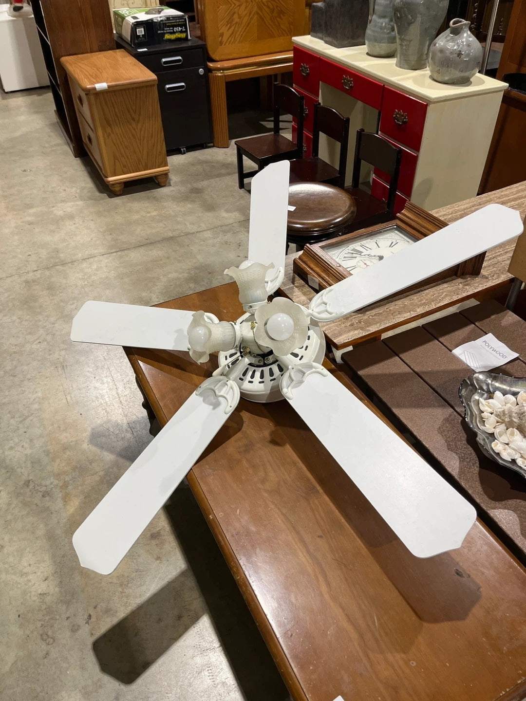 White Ceiling Fan with Light Fixtures