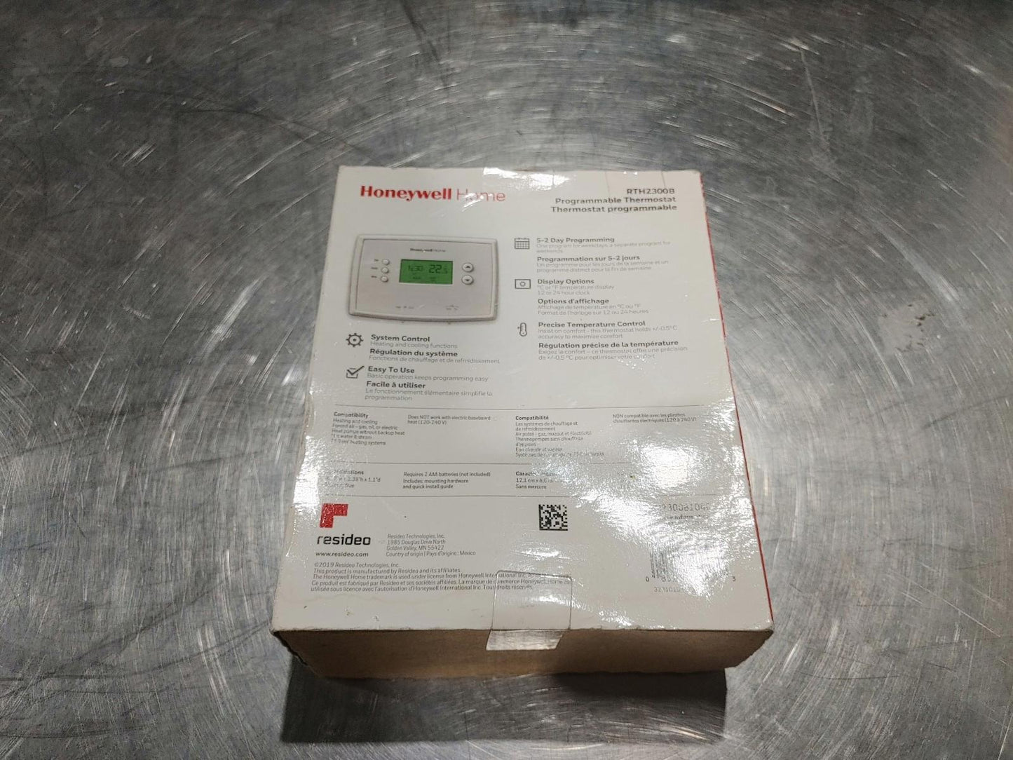 Brand New Sealed Honeywell Home RTH2300B Programmable Thermostat White