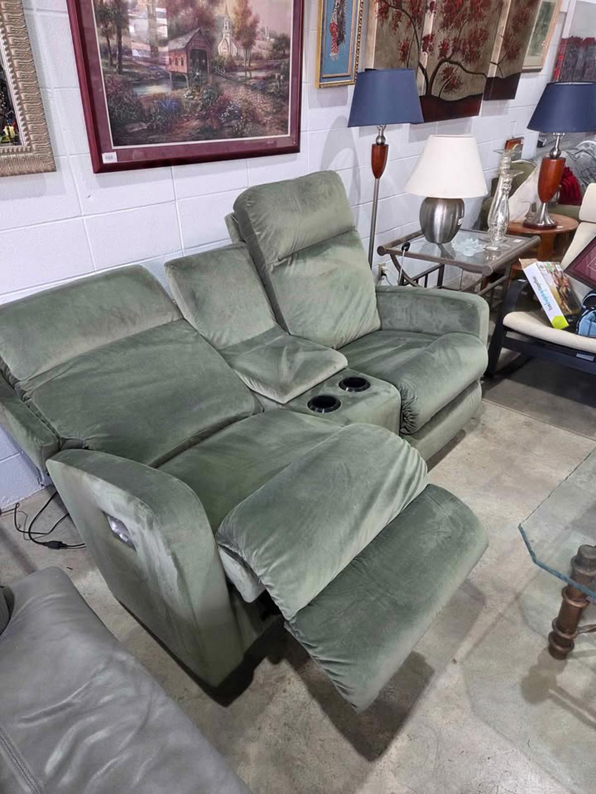 Green La-Z-Boy 2-Seat Power Recliner Loveseat