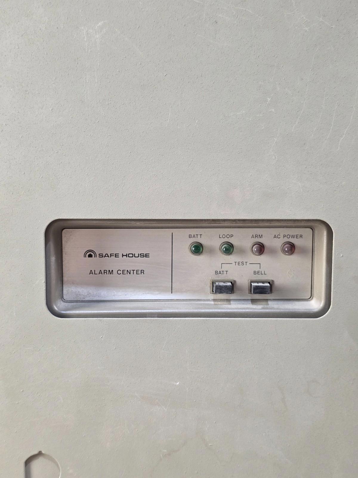 Vintage Radio Shack Safe House Burglar Alarm Center Model #49-450