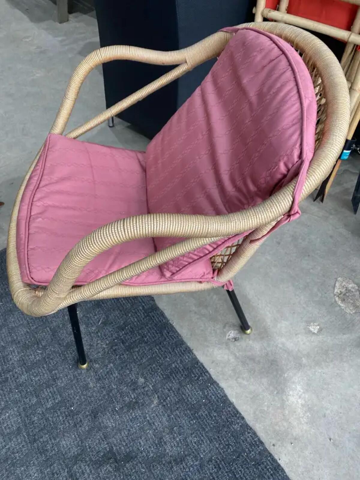 Wicker Chair with Pink Cushions