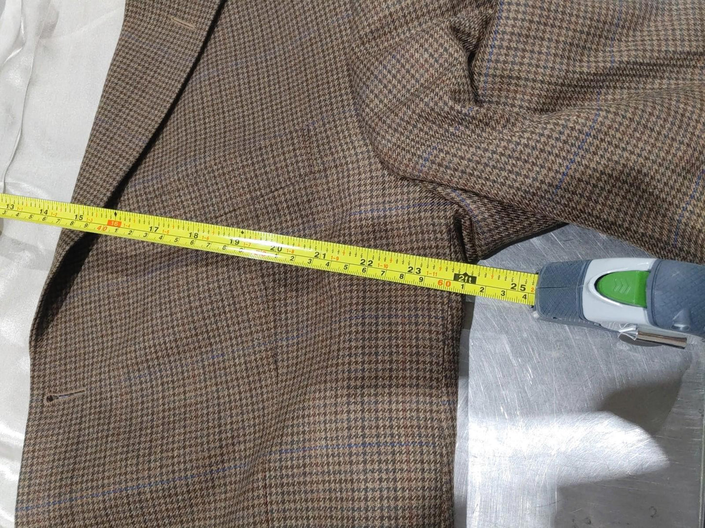 Excellent Condition Nautica 100% Wool Men's Plaid Brown Suit Jacket Chest 24in