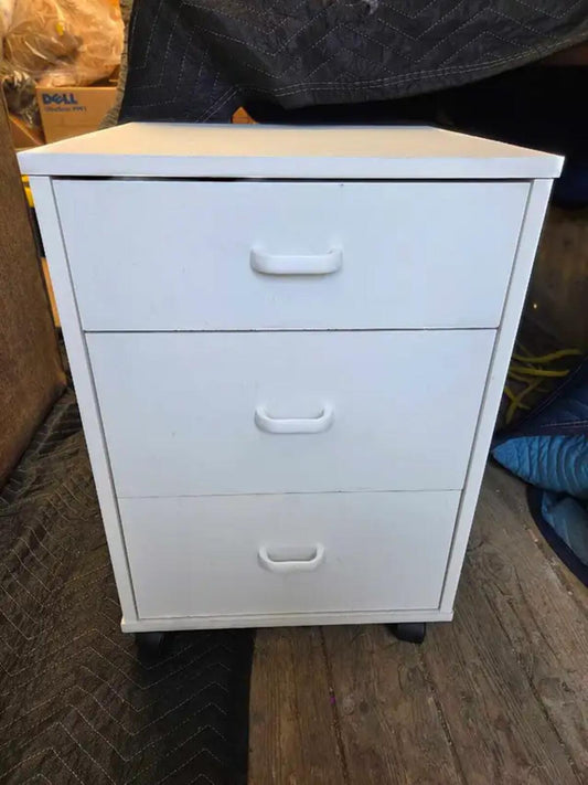 3-Drawer Nightstand x1