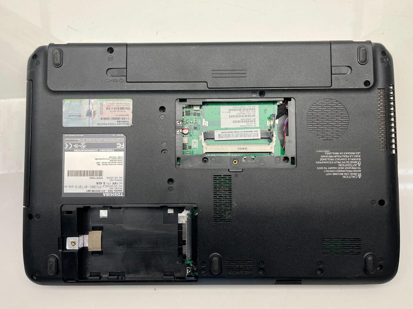 Toshiba Satellite C650 Laptop Intel Pentium FOR PARTS