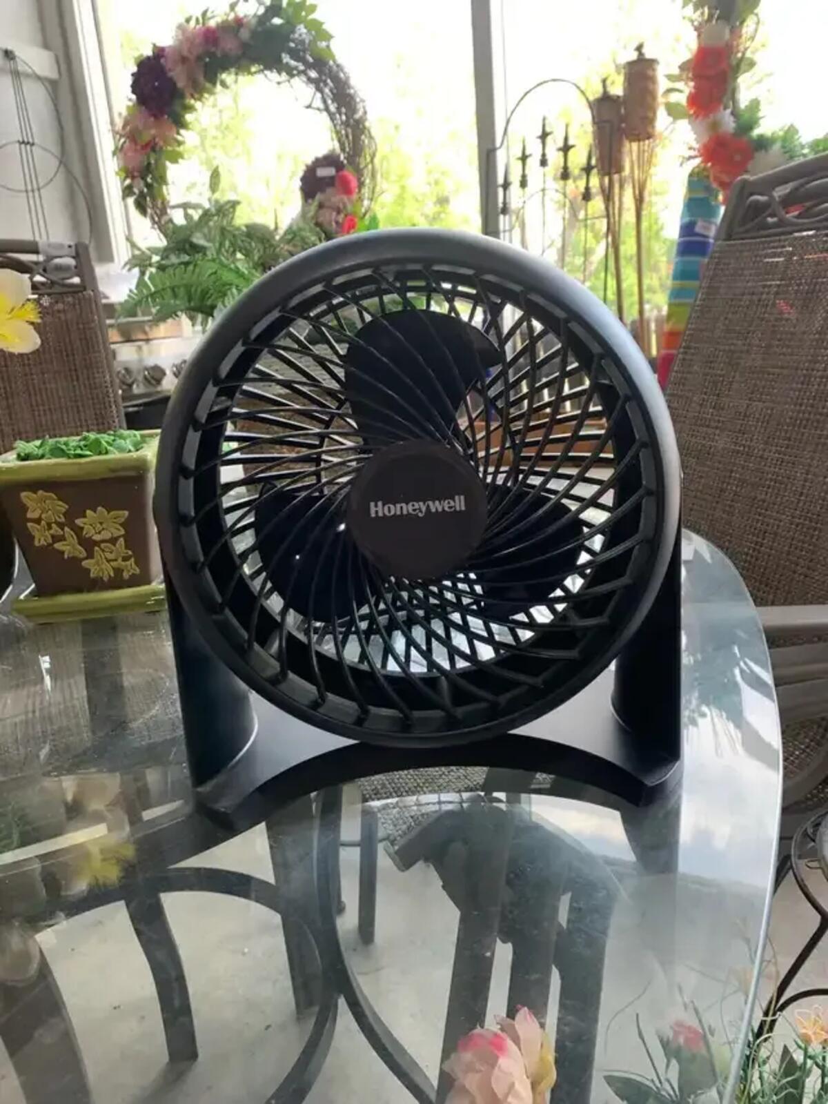 Honeywell Table Top Fan - tested